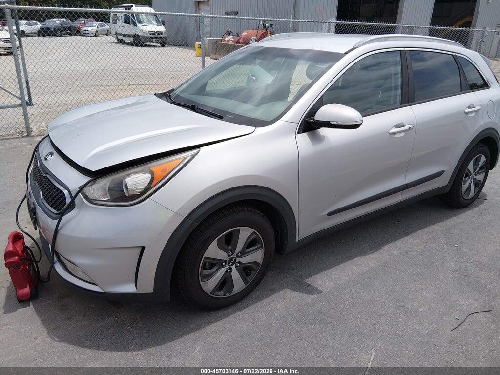 KNDCC3LC5H5037281 2017 KIA NIRO photo no. 2