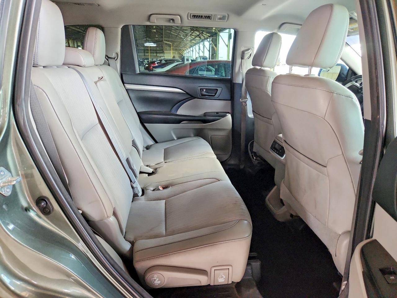 2018 TOYOTA HIGHLANDER LE PLUS — Фото 11 из 13