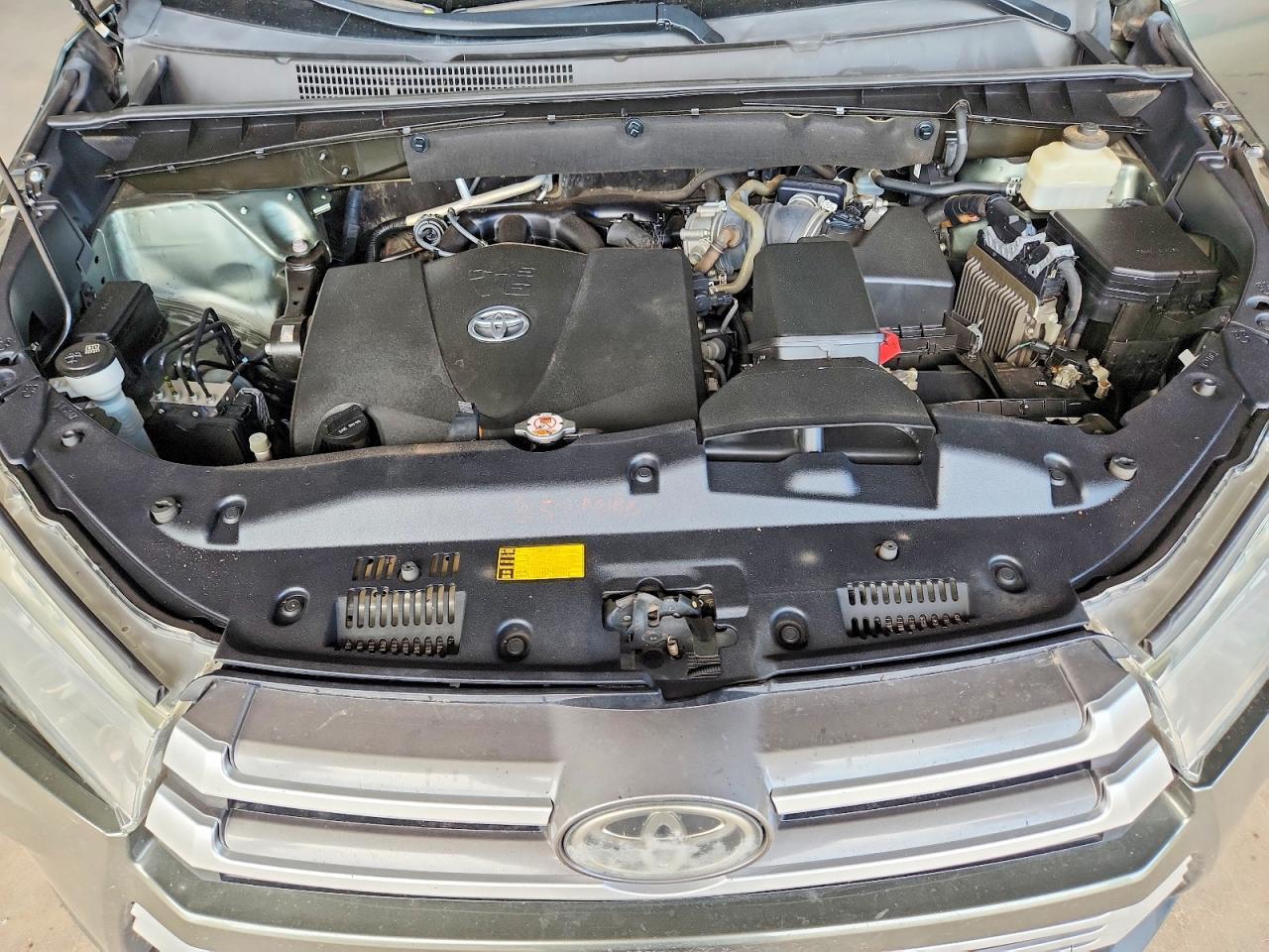 2018 TOYOTA HIGHLANDER LE PLUS — Фото 12 из 13