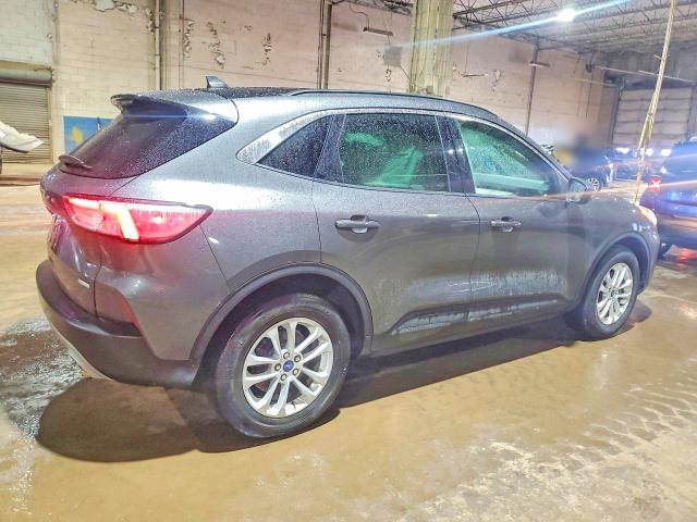 2020 FORD ESCAPE SE — Фото 3 из 13