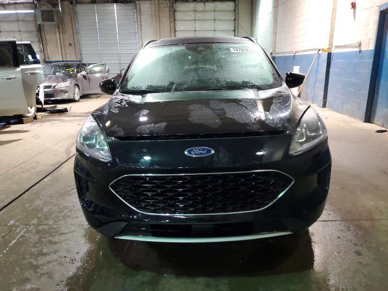 2020 FORD ESCAPE SE — Фото 5 из 13