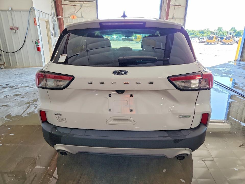 2020 FORD ESCAPE SE — Фото 6 из 12
