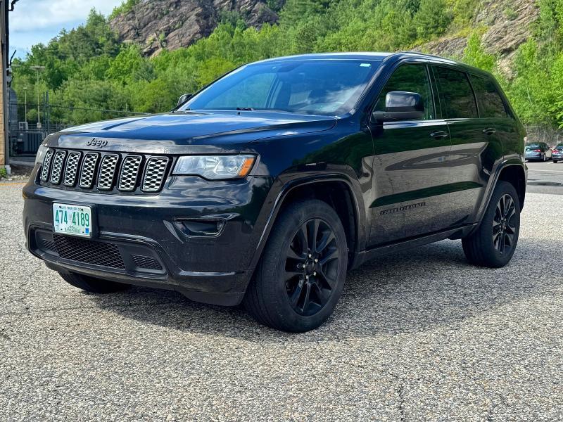 2018 JEEP GRAND CHEROKEE LAREDO — Фото 2 из 10
