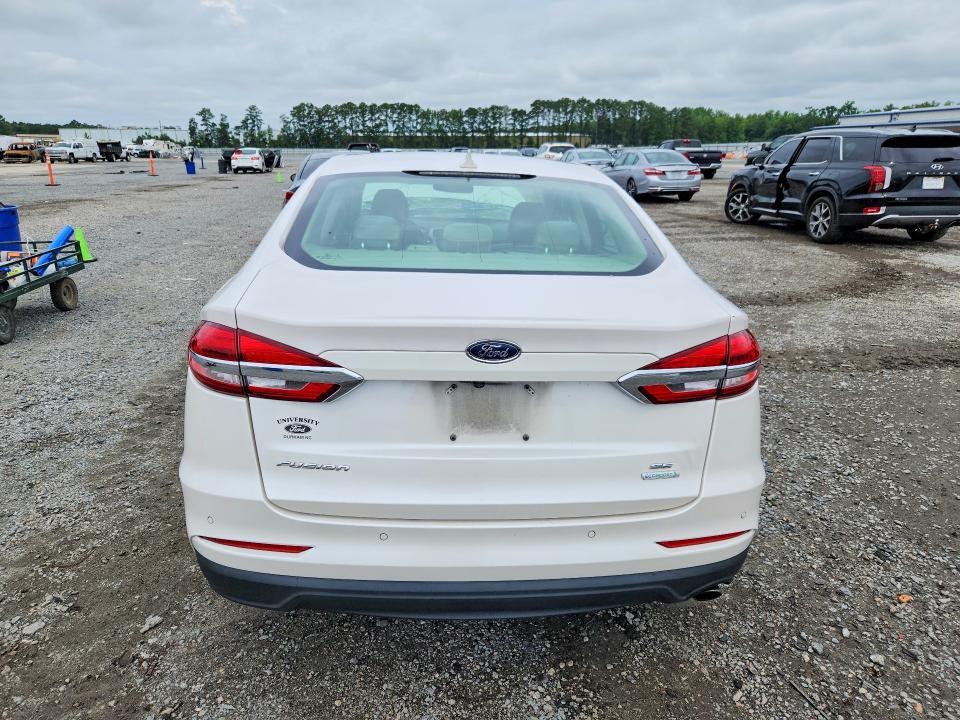 2020 FORD FUSION SE — Фото 12 из 16