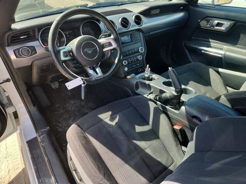 2020 FORD MUSTANG GT — Фото 8 из 12