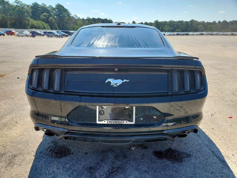 2020 FORD MUSTANG — Фото 6 из 12