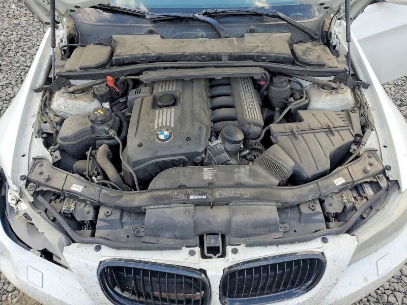 WBAPK5G55BNN26456 2011 BMW 328 photo no. 11