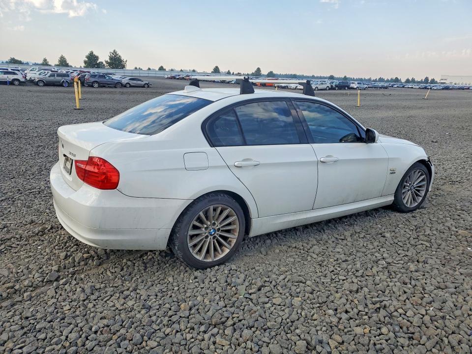 WBAPK5G55BNN26456 2011 BMW 328 photo no. 3