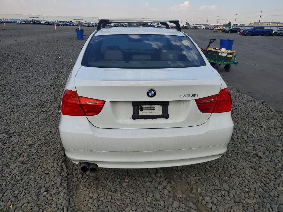 WBAPK5G55BNN26456 2011 BMW 328 photo no. 6