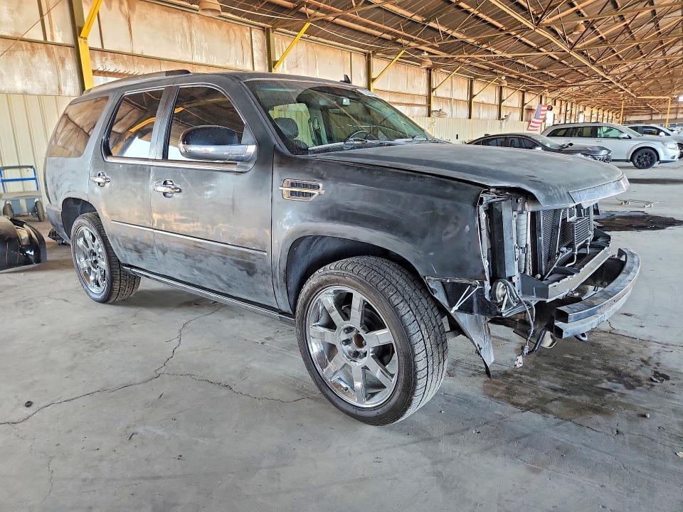 1GYEC63818R202753 2008 CADILLAC ESCALADE photo no. 4