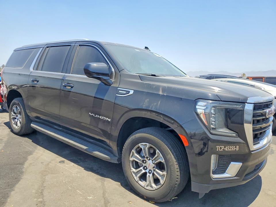1GKS1FKT9MR463311 2021 GMC YUKON XL photo no. 4