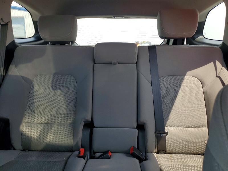 KM8SMDHF7HU178677 2017 HYUNDAI SANTA FE photo no. 10