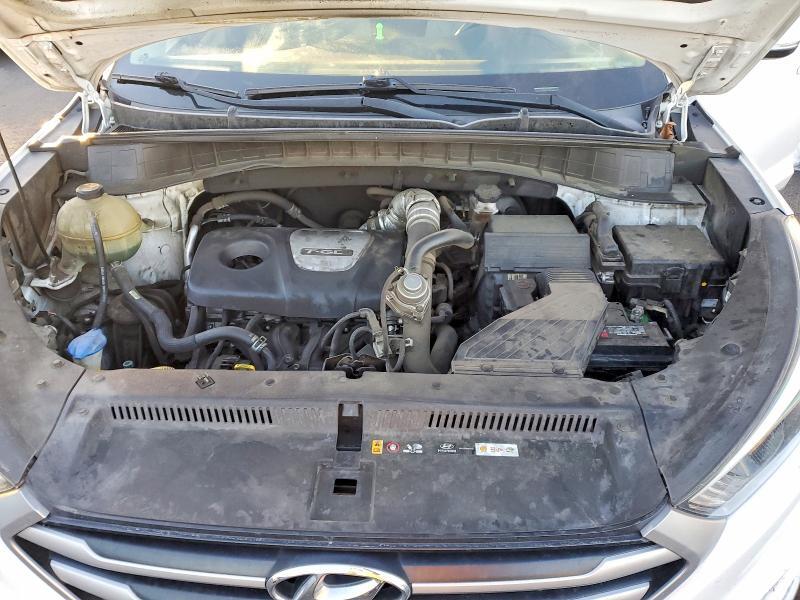 KM8J33A29HU470105 2017 HYUNDAI TUCSON photo no. 12