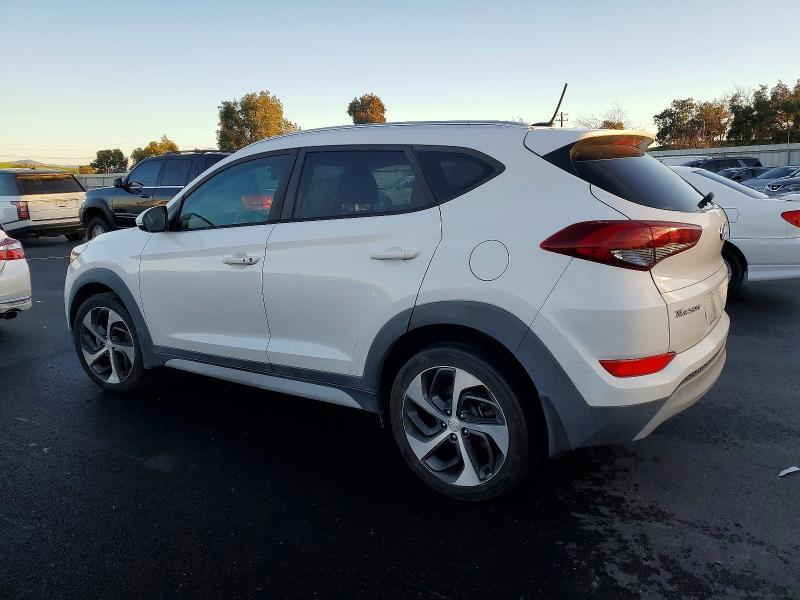 KM8J33A29HU470105 2017 HYUNDAI TUCSON photo no. 2