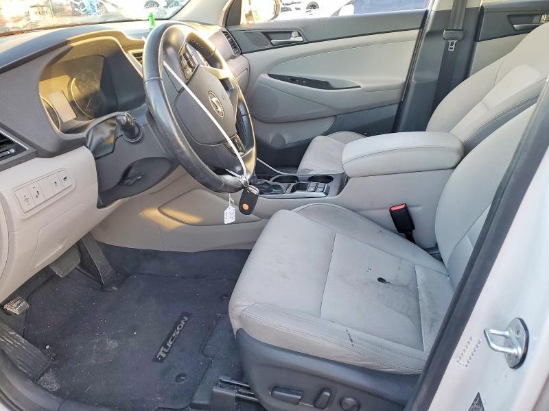 KM8J33A29HU470105 2017 HYUNDAI TUCSON photo no. 7