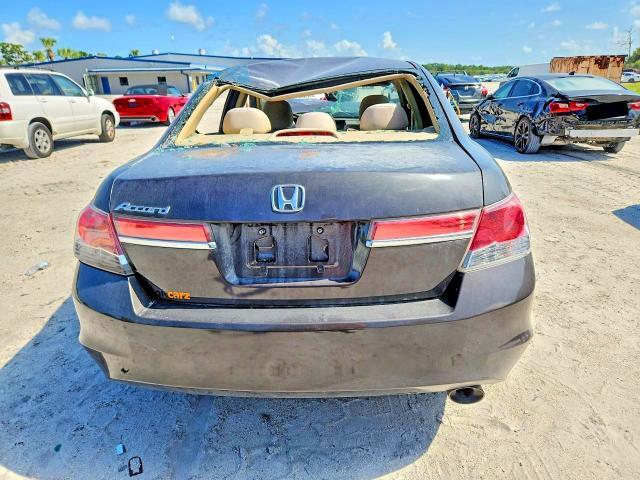 2012 HONDA ACCORD LX — Фото 6 из 12
