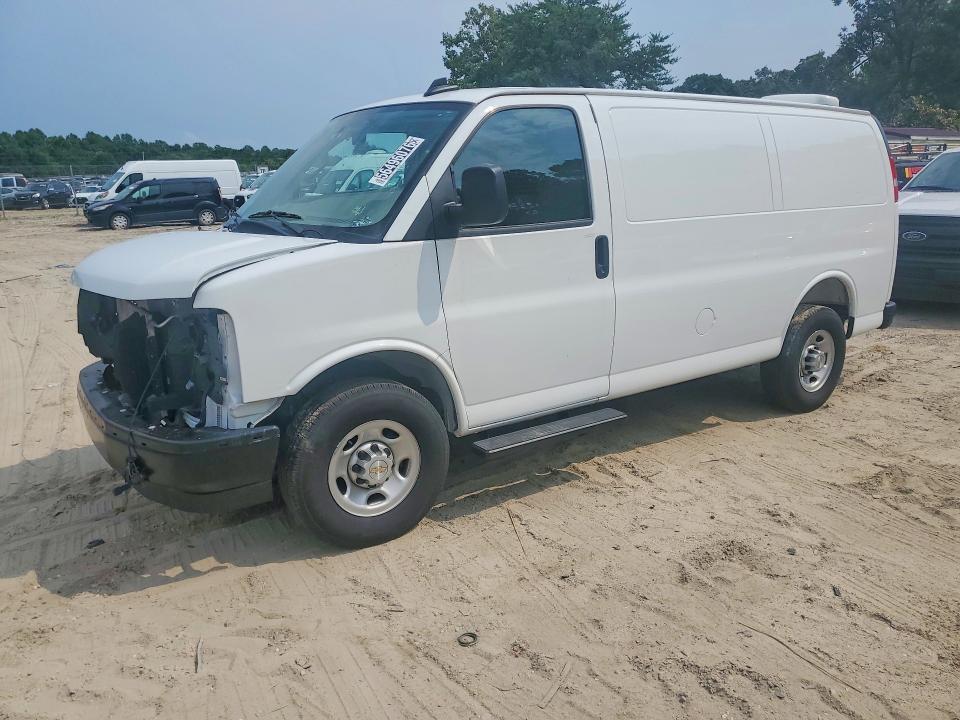 1GCWGAFP6S1187533 2025 CHEVROLET EXPRESS G2500 photo no. 1