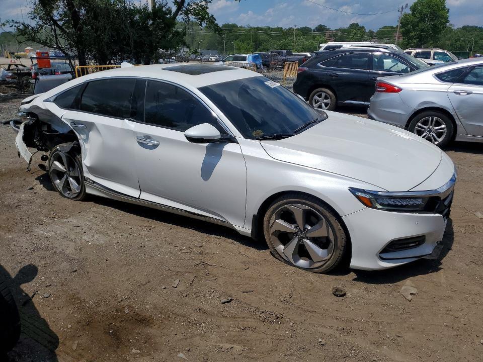 2020 HONDA ACCORD TOURING — Фото 4 из 12