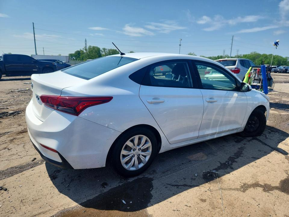 2020 HYUNDAI ACCENT SE — Фото 3 из 12