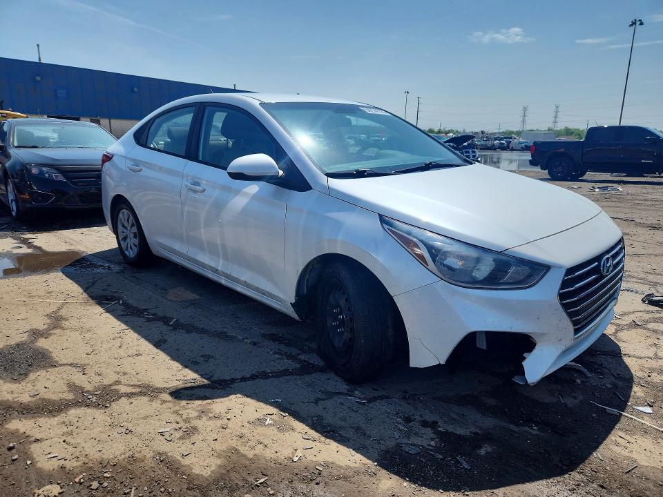 2020 HYUNDAI ACCENT SE — Фото 4 из 12