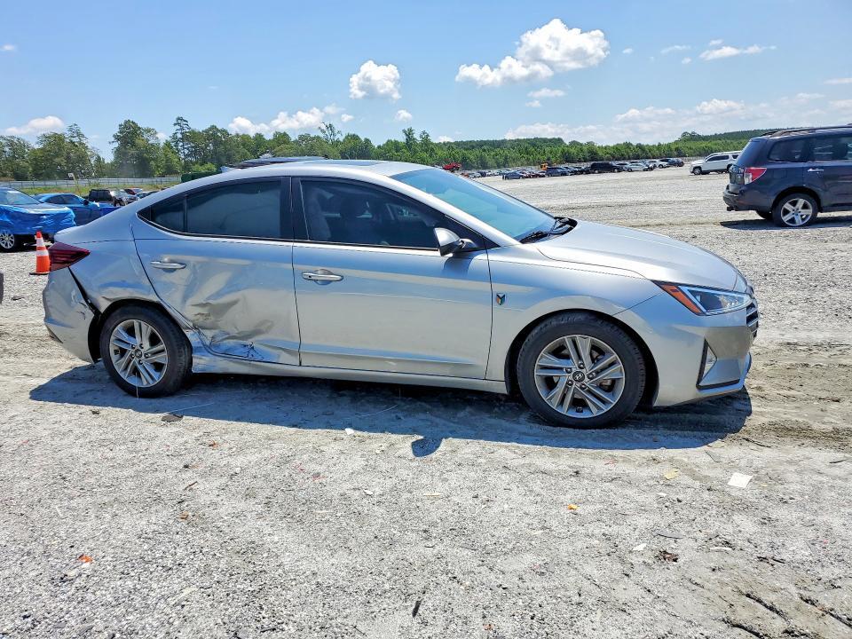 2020 HYUNDAI ELANTRA VALUE EDITION — Фото 4 из 12