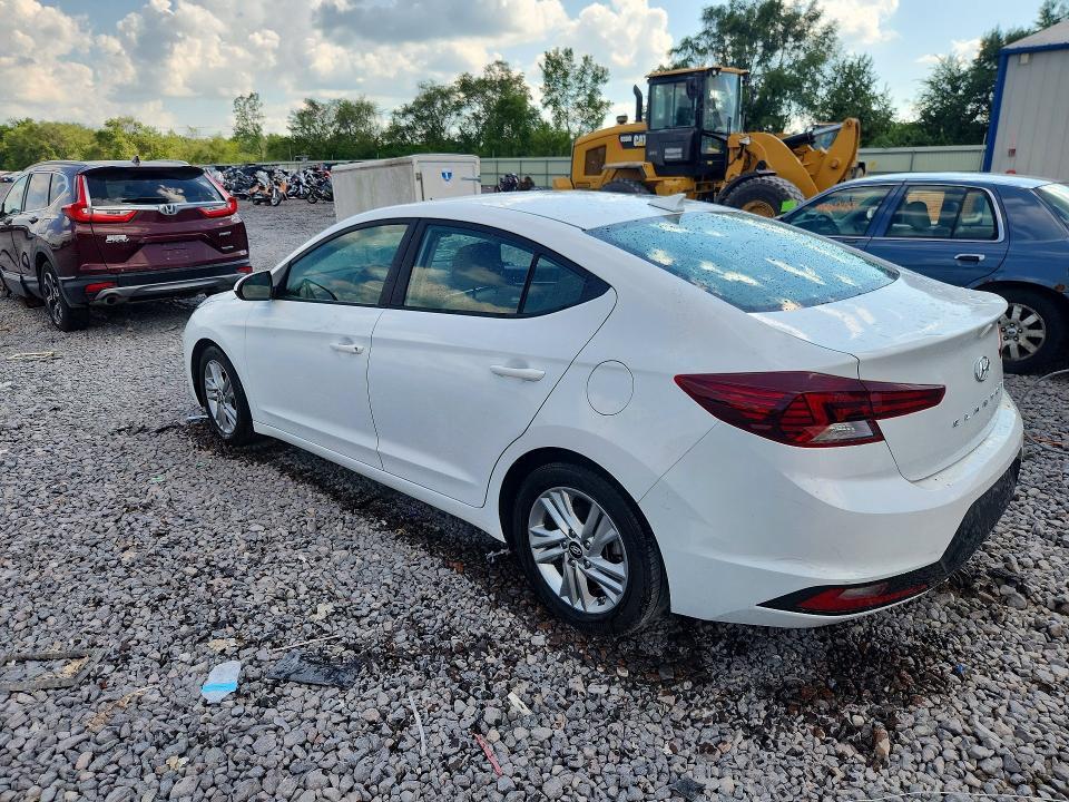 2020 HYUNDAI ELANTRA SEL — Фото 2 из 12