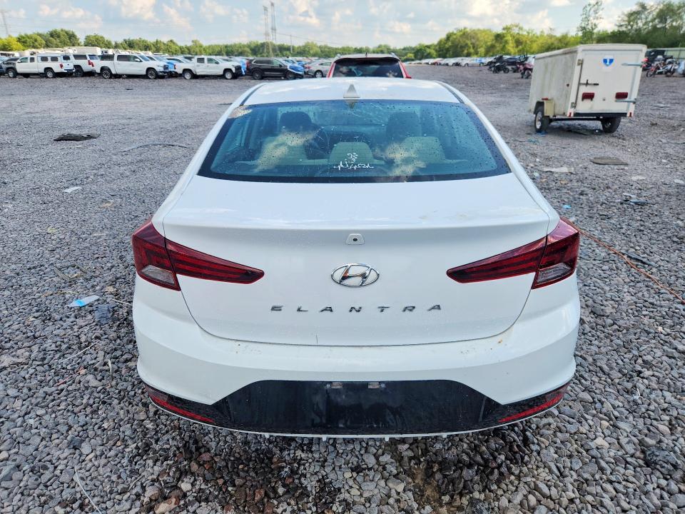 2020 HYUNDAI ELANTRA SEL — Фото 6 из 12
