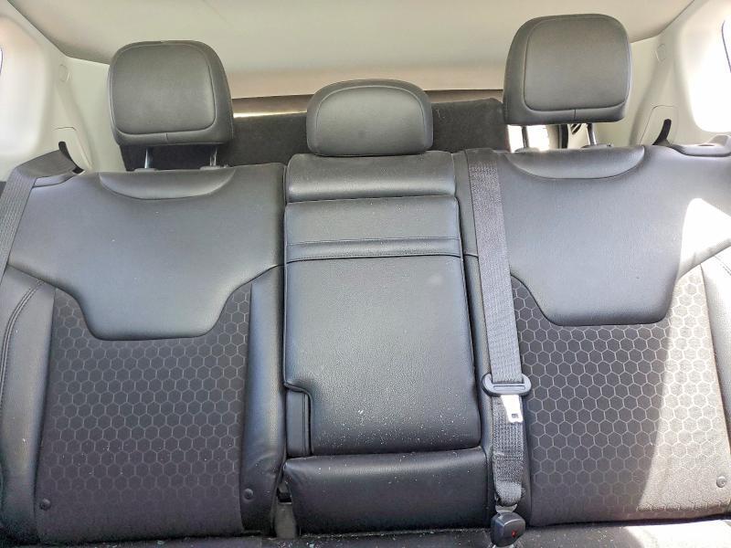 3C4NJDBB2JT325259 2018 JEEP COMPASS photo no. 10
