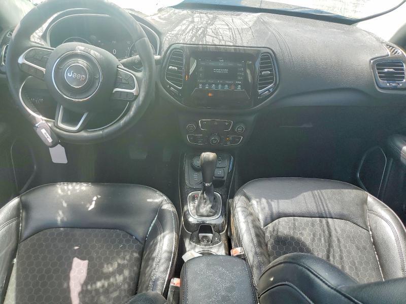 3C4NJDBB2JT325259 2018 JEEP COMPASS photo no. 8