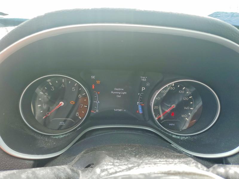 3C4NJDBB2JT325259 2018 JEEP COMPASS photo no. 9