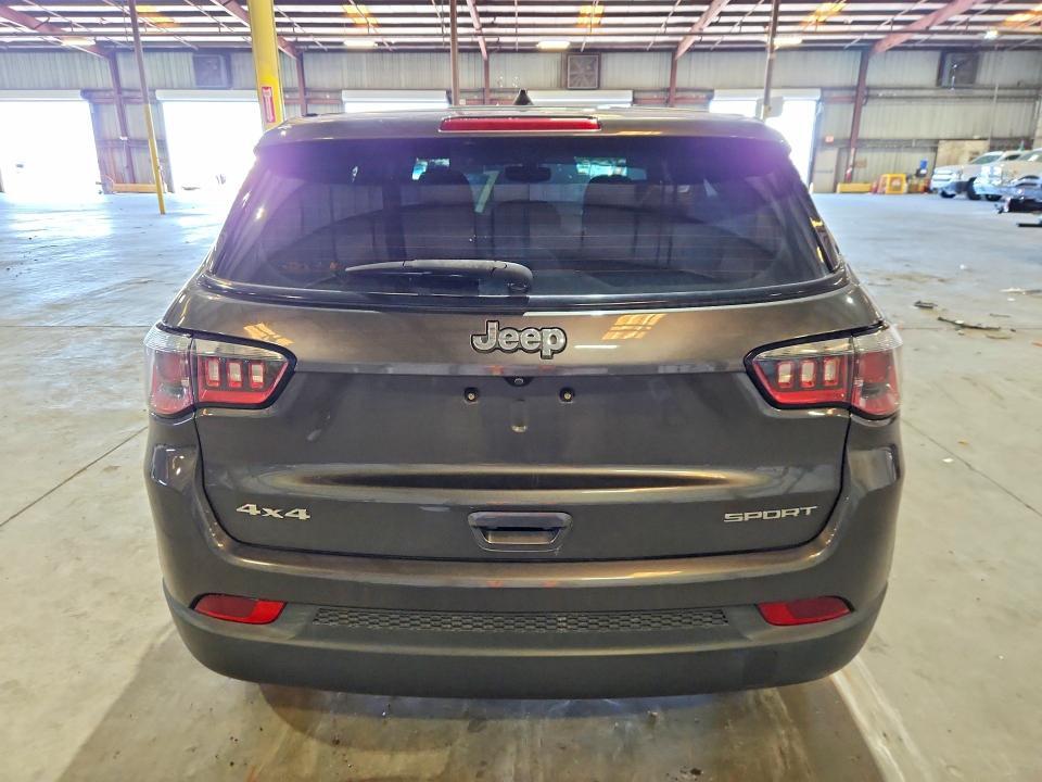 2018 JEEP COMPASS SPORT — Фото 6 из 14