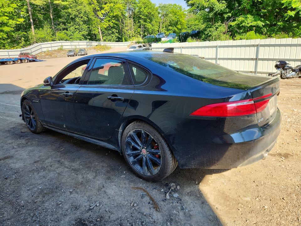 2020 JAGUAR XF S — Фото 2 из 12