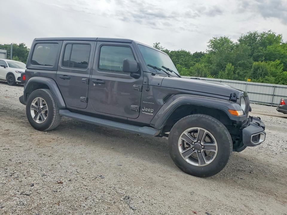 2020 JEEP WRANGLER UNLIMITED SAHARA — Фото 4 из 13