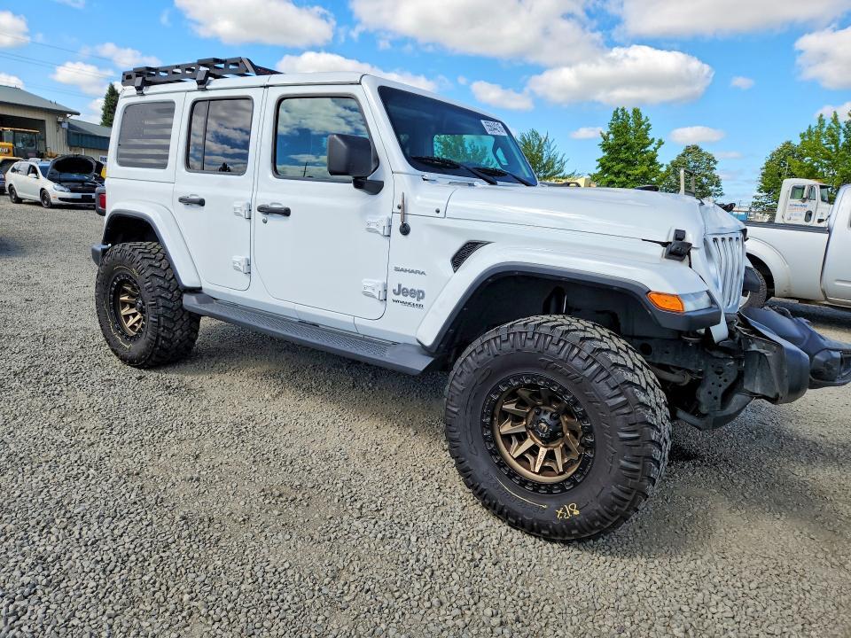 2020 JEEP WRANGLER UNLIMITED SAHARA — Фото 4 из 13