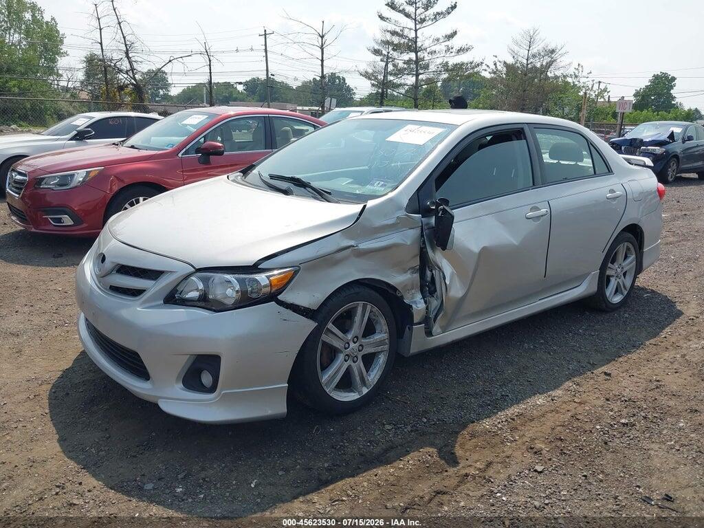 2T1BU4EE7DC055694 2013 TOYOTA COROLLA photo no. 2