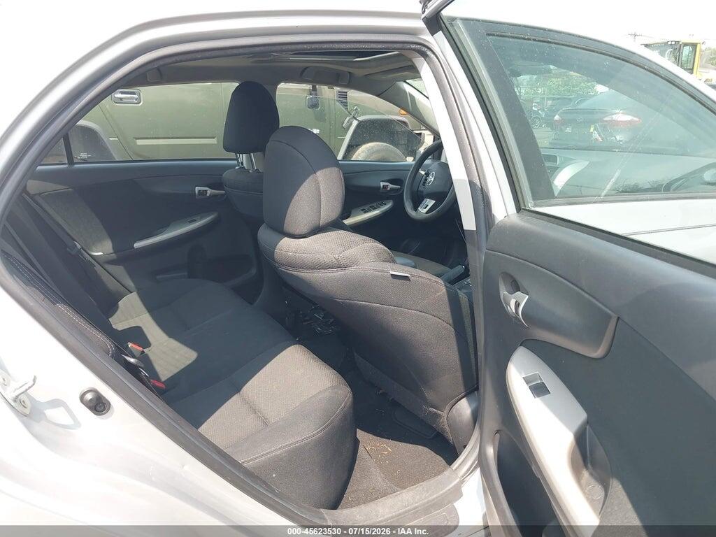 2T1BU4EE7DC055694 2013 TOYOTA COROLLA photo no. 8