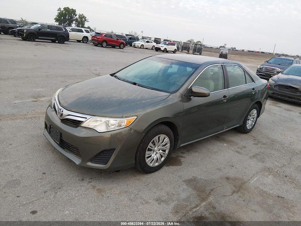 4T4BF1FK2DR330454 2013 TOYOTA CAMRY photo no. 2