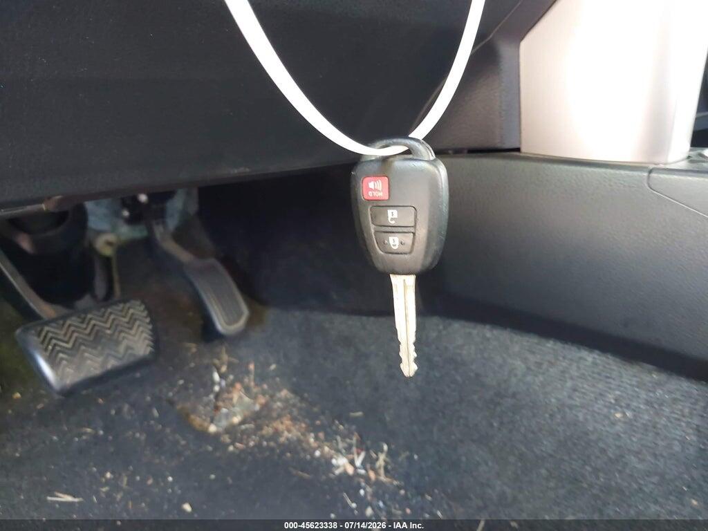 JTMRFREV3D5015566 2013 TOYOTA RAV4 photo no. 11