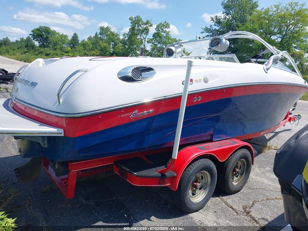 00000CTC88019J708 2008 CORRECT CRAFT RUNABOUT photo no. 2