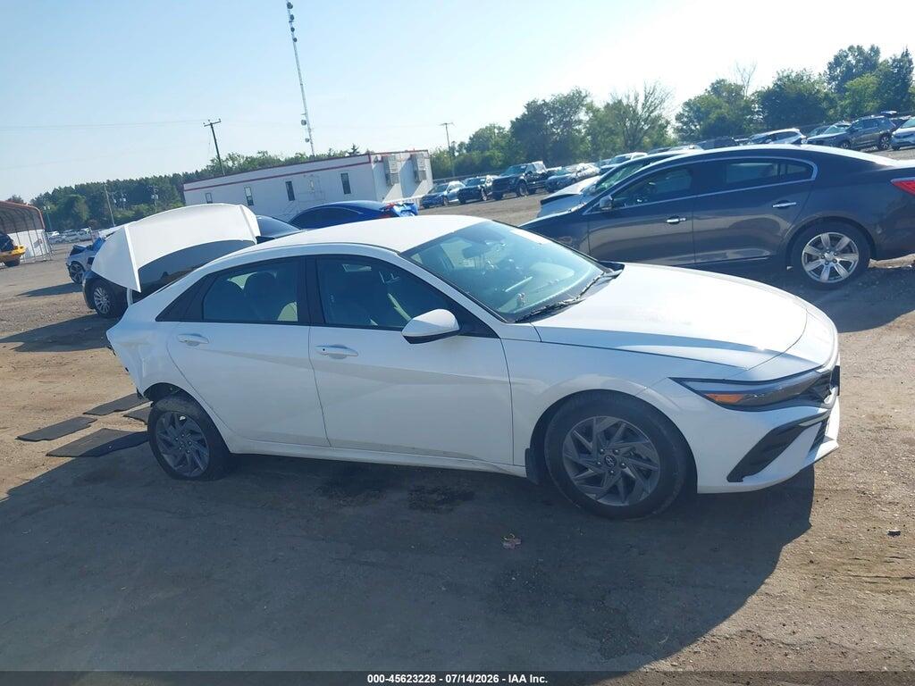 KMHLM4DGXRU819681 2024 HYUNDAI ELANTRA photo no. 12