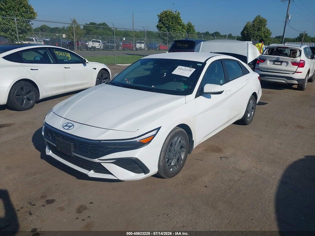KMHLM4DGXRU819681 2024 HYUNDAI ELANTRA photo no. 2