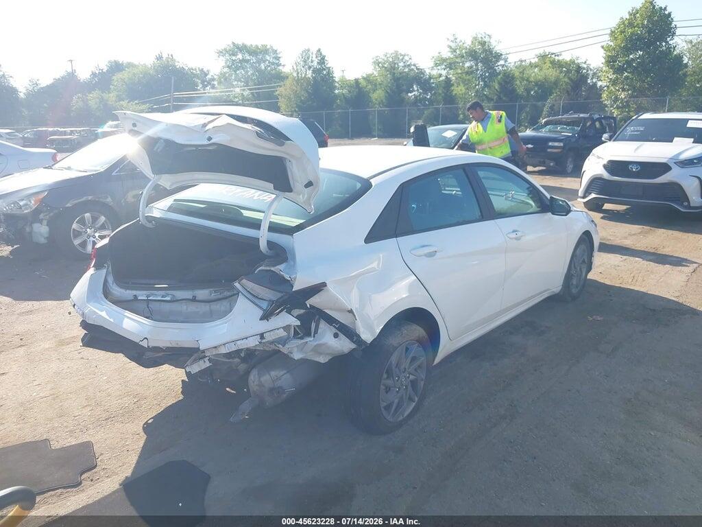 KMHLM4DGXRU819681 2024 HYUNDAI ELANTRA photo no. 4