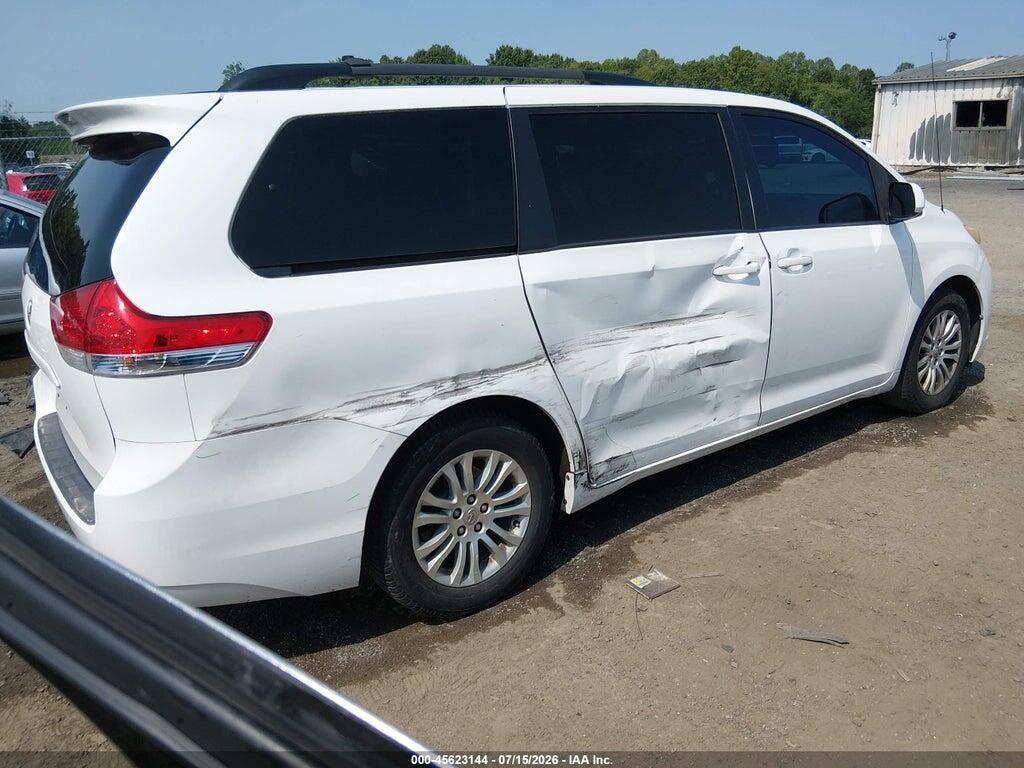 5TDYK3DCXCS245280 2012 TOYOTA SIENNA photo no. 4