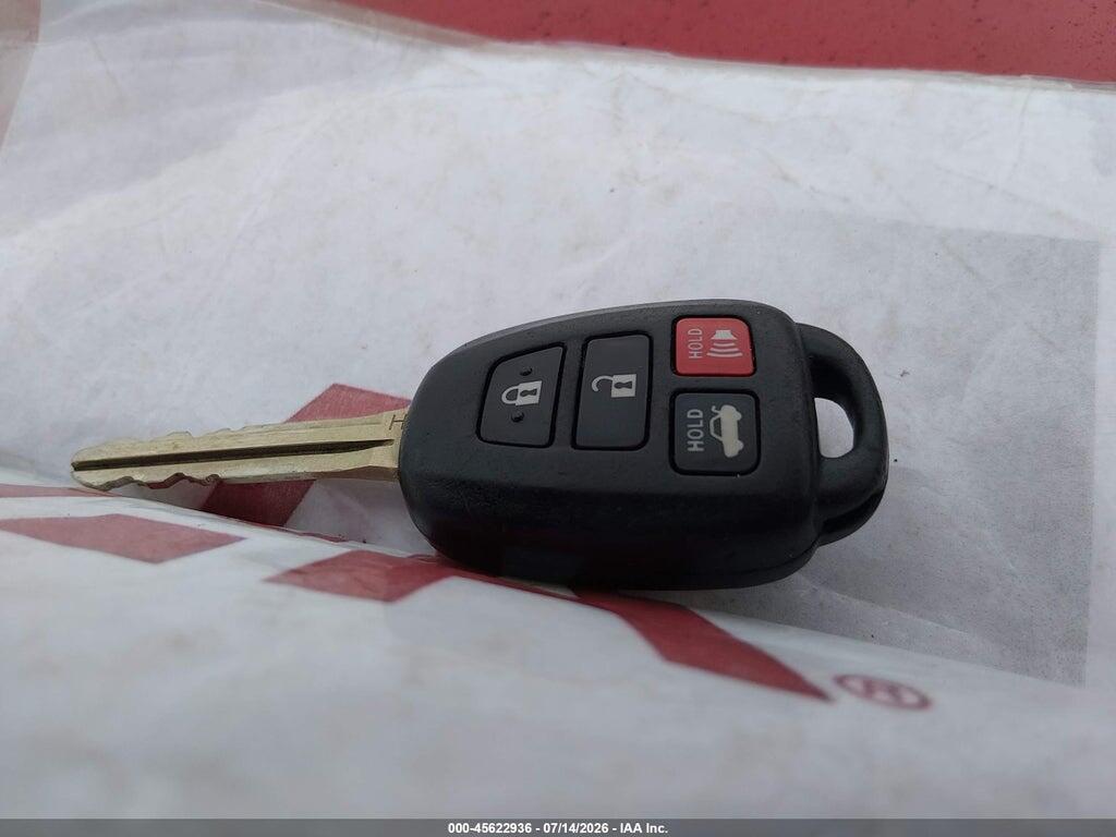 5YFBURHE1KP898098 2019 TOYOTA COROLLA photo no. 11