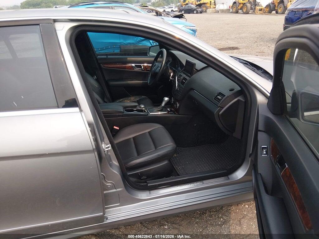 WDDGF8BB5BR164858 2011 MERCEDES-BENZ C 300 photo no. 5
