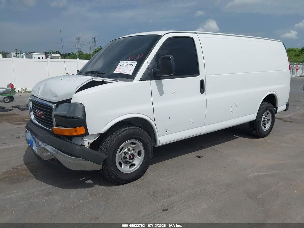 1GTW7AFF4H1908304 2017 GMC SAVANA 2500 photo no. 2