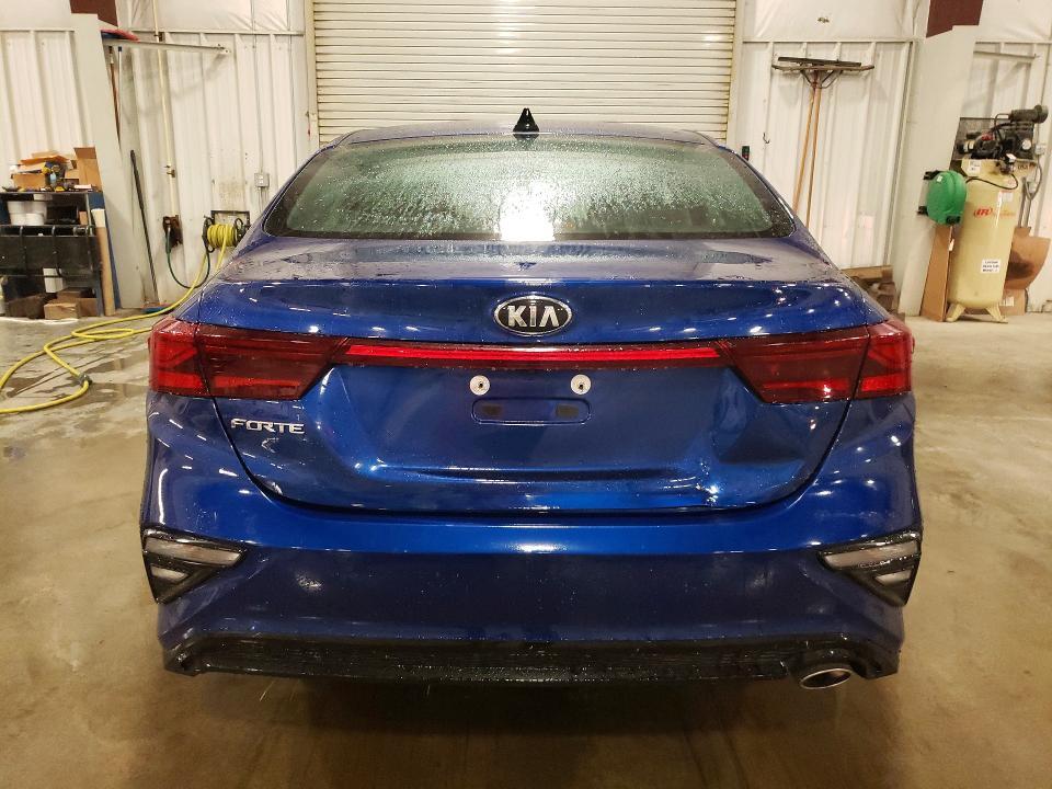 2020 KIA FORTE LXS — Фото 6 из 12