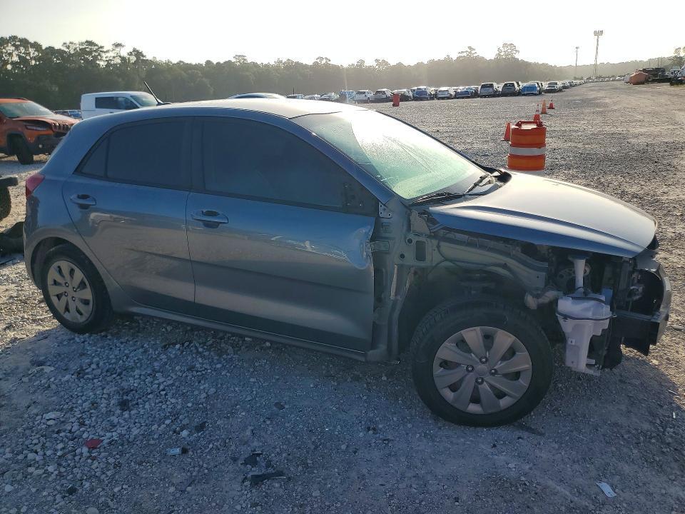 3KPA25AD0LE334442 2020 KIA RIO 5-DOOR photo no. 4