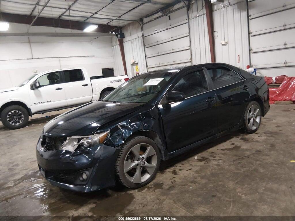 4T1BF1FKXEU833550 2014 TOYOTA CAMRY photo no. 2