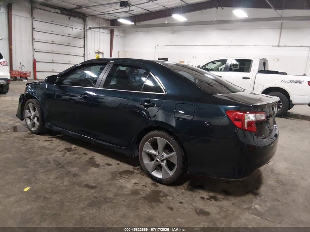 4T1BF1FKXEU833550 2014 TOYOTA CAMRY photo no. 3